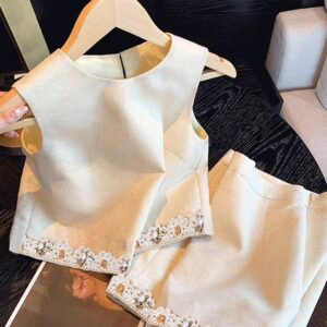 Set elegante con bordados