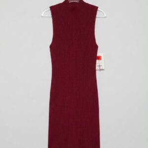 Vestido ajustado de cuello alto