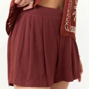 Shorts amplios de faja ajustada