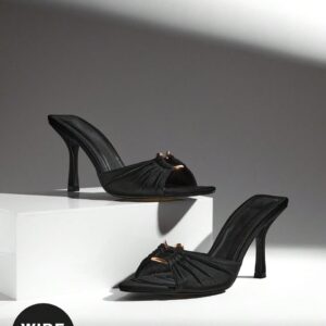 Zapatos de tacón fino inspirados en YSL